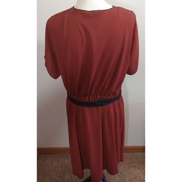 Ashley Stewart Dress NWT Size 14/16 Rusty Brown Split Knee Length - Picture 4 of 9